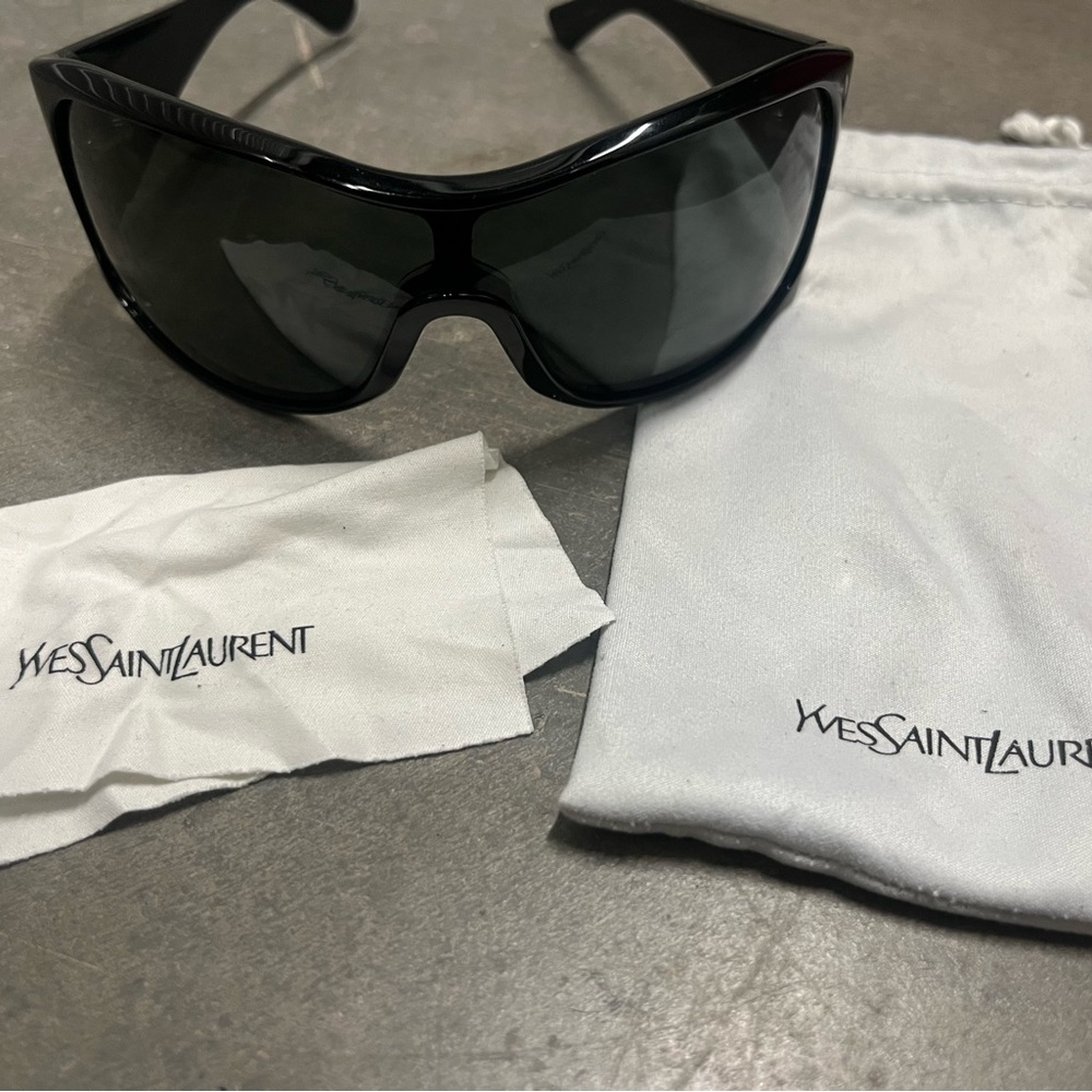 YSL sunglasses the bottom of letter L on the one side has been rubbed off